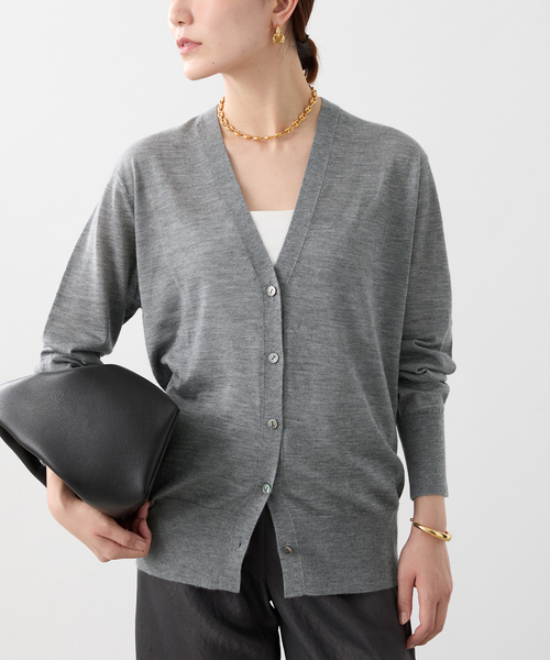 【極美品】VERMEIL par iena Vネックカーディガン　チャコール VERMEIL par iena（ヴェルメイユパーイエナ）の「cashmere silk