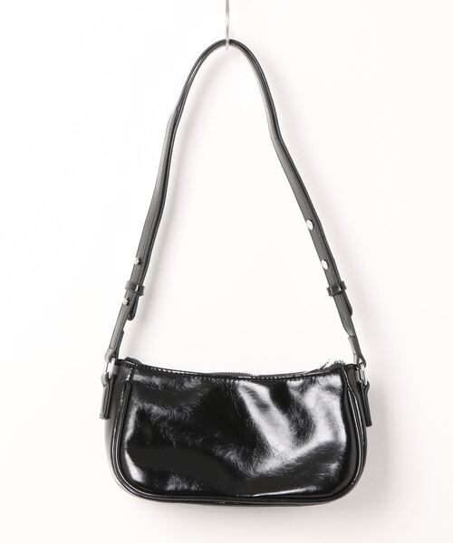 INASTUDIOS(イーナストゥディオス)の「フラップポケット付き フェイクレザーショルダーバッグ(ショルダーバッグ・レディース・レッド/ブラック・FREE)」の10枚目の写真