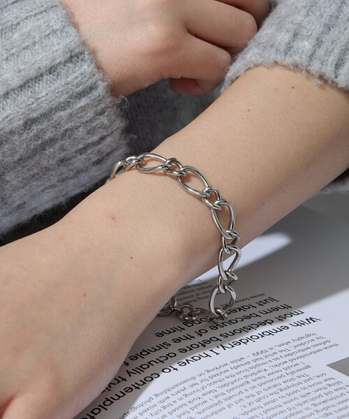 PAPILLONNER（パピヨネ）の「フックチェーンブレスレット（ブレスレット・レディース・ゴールド/シルバー・FREE）」の5枚目の写真