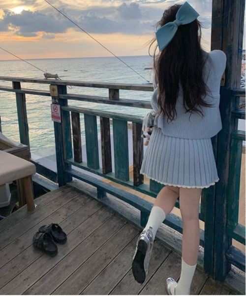 【セール】ヴィンテージスタイル リボン フリル ニットフーディ&プリーツミニスカート セットアップ（セットアップ）｜gossip！ロサンゼルス（ゴシップロサンゼルス）