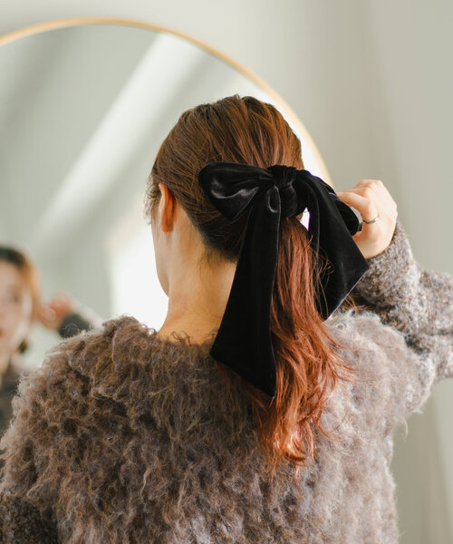 Kastane（カスタネ）の「*ベロアリボンシュシュSET（シュシュ・レディース・ブラック・FREE）」の3枚目の写真