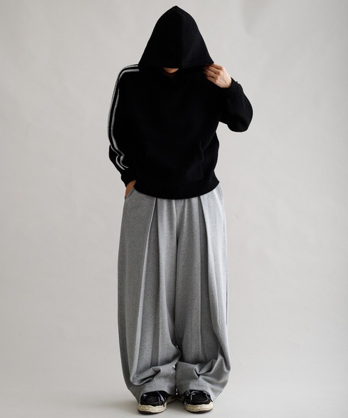 EPNK(イーピーエヌケー)の「【EPNK】Track knit hoodie / トラックニットフーディー(パーカー・メンズ・グレー/ブラック・LARGE/MEDIUM/SMALL)」の4枚目の写真