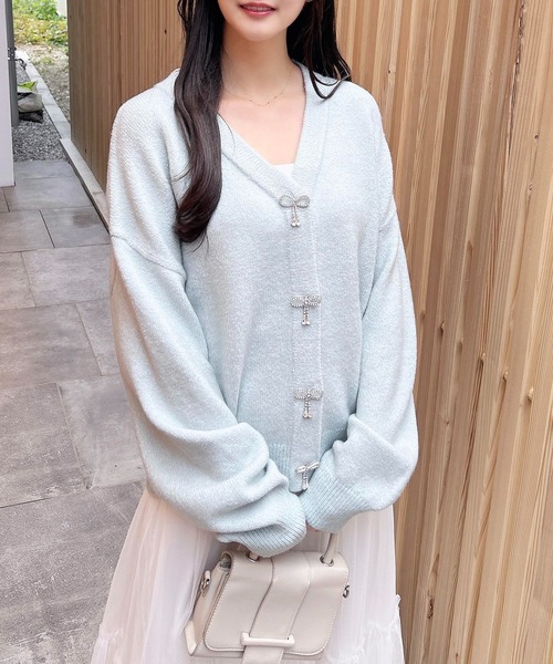 INGNI(イング)の「もちもちリボンボタンニットカーディガン(ニット/セーター・レディース・ライトグリーン/ピンク/アイボリー/グレー・M)」の3枚目の写真