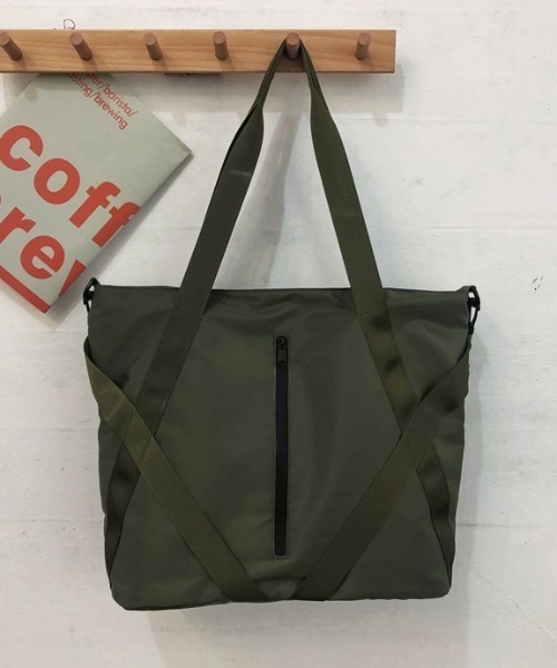 link lot(リンクロット)の「【大容量】2WAYビッグショルダートートバッグ(トートバッグ・メンズ・ブラック/グリーン・F)」の13枚目の写真