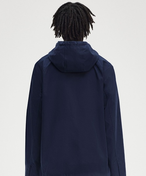 FRED PERRY(フレッドペリー)の「Overhead Smock Jacket/フード付きスモックジャケット(ブルゾン・メンズ・ブルー・S/M/L)」の12枚目の写真