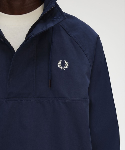 FRED PERRY(フレッドペリー)の「Overhead Smock Jacket/フード付きスモックジャケット(ブルゾン・メンズ・ブルー・S/M/L)」の8枚目の写真