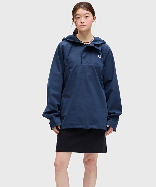 FRED PERRY(フレッドペリー)の「Overhead Smock Jacket/フード付きスモックジャケット(ブルゾン・メンズ・ブルー・S/M/L)」の16枚目の写真