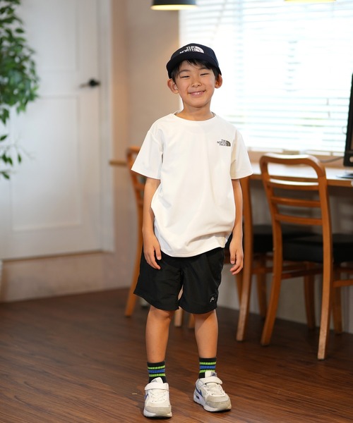 THE NORTH FACE（ザノースフェイス）の「THE NORTH FACE/ザ・ノース・フェイス ショートスリーブサンシェードティー キッズ UVケア ラッシュガード NTJ12563（ラッシュガード・キッズ・ダークカーキ/ブラック/オフホワイト・130cm/140cm/150cm/160cm）」の5枚目の写真