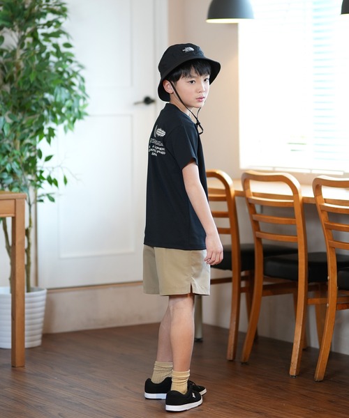 THE NORTH FACE（ザノースフェイス）の「THE NORTH FACE/ザ・ノース・フェイス ショートスリーブサンシェードティー キッズ UVケア ラッシュガード NTJ12563（ラッシュガード・キッズ・ダークカーキ/ブラック/オフホワイト・130cm/140cm/150cm/160cm）」の13枚目の写真