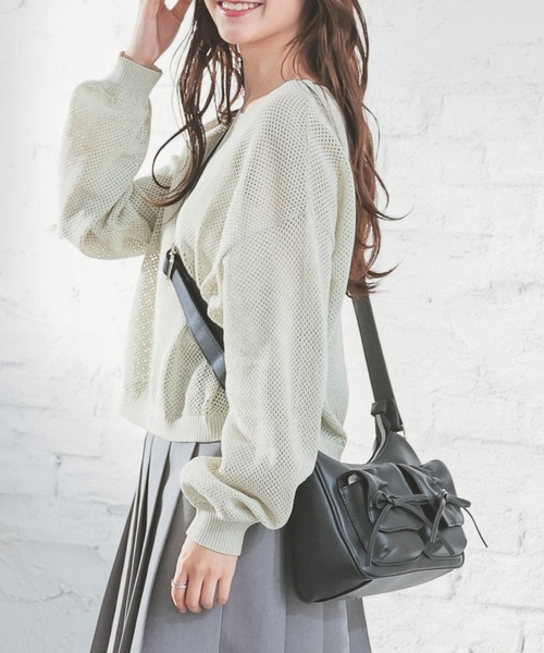 Honeys(ハニーズ)の「リボン付ポケットバッグ(ショルダーバッグ・レディース・レッド/ブラック/ライトベージュ/ブラウン/ホワイト・FREE)」の7枚目の写真