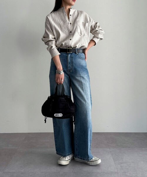 fredy emue（フレディエミュ）の「《セットアップ対応》Shiny creapバンドカラーシャツ（シャツ/ブラウス・レディース・ベージュ/ブラウン・38）」の3枚目の写真