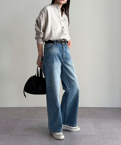 fredy emue（フレディエミュ）の「《セットアップ対応》Shiny creapバンドカラーシャツ（シャツ/ブラウス・レディース・ベージュ/ブラウン・38）」の4枚目の写真