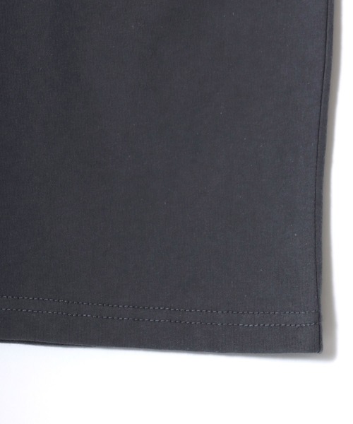 Disney(ディズニー)の「Disney/ディズニー ミッキーマウス・ミニーマウス・フレンズ オーバーサイズ ピグメント風 ヴィンテージ加工 半袖Tシャツ/レディース メンズ(Tシャツ/カットソー・レディース・ブラック系その他4/ブラック系その他6/ブラック系その他2/ブラック系その他/ブラック系その他3/ブラック系その他5・M/LL/L)」の22枚目の写真