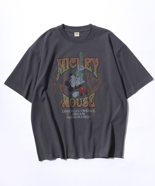 Disney(ディズニー)の「Disney/ディズニー ミッキーマウス・ミニーマウス・フレンズ オーバーサイズ ピグメント風 ヴィンテージ加工 半袖Tシャツ/レディース メンズ(Tシャツ/カットソー・レディース・ブラック系その他4/ブラック系その他6/ブラック系その他2/ブラック系その他/ブラック系その他3/ブラック系その他5・M/LL/L)」の8枚目の写真