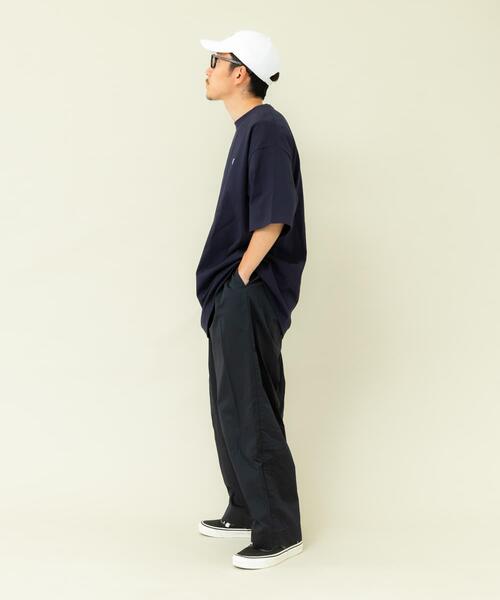 URBAN RESEARCH（アーバンリサーチ）の「『別注』Kiri×Wide Dad Logo T