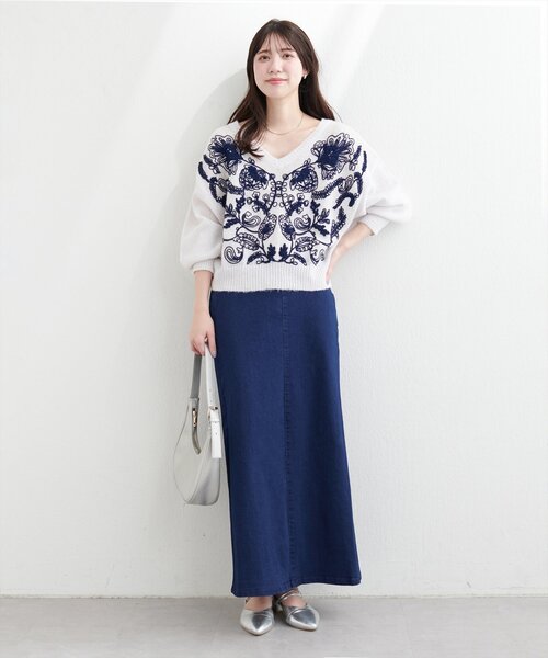 natural couture(ナチュラルクチュール)の「スーパーストレッチスリット付きスカート(スカート・レディース・ブラック/サックスブルー/インディゴブルー・FREE)」の5枚目の写真