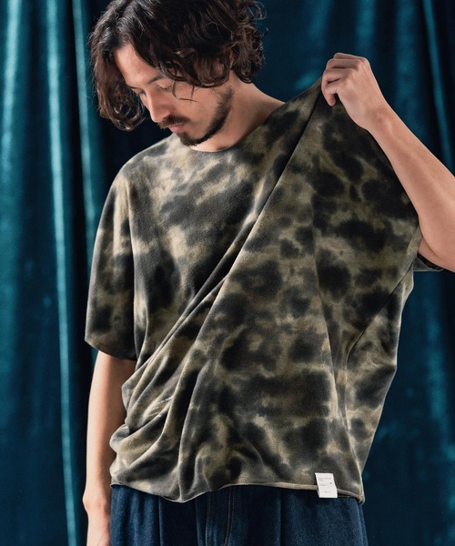 ANGENEHM(アンゲネーム)の「mt9524-Blurred fabric dolman sleeve & oversized T-shirt Tシャツ(Tシャツ/カットソー・メンズ・ブラック/カーキ・S/M/L)」の1枚目の写真