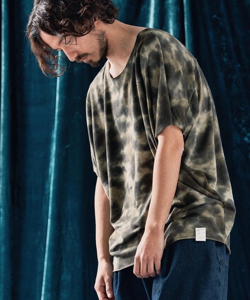 ANGENEHM(アンゲネーム)の「mt9524-Blurred fabric dolman sleeve & oversized T-shirt Tシャツ(Tシャツ/カットソー・メンズ・ブラック/カーキ・S/M/L)」の4枚目の写真