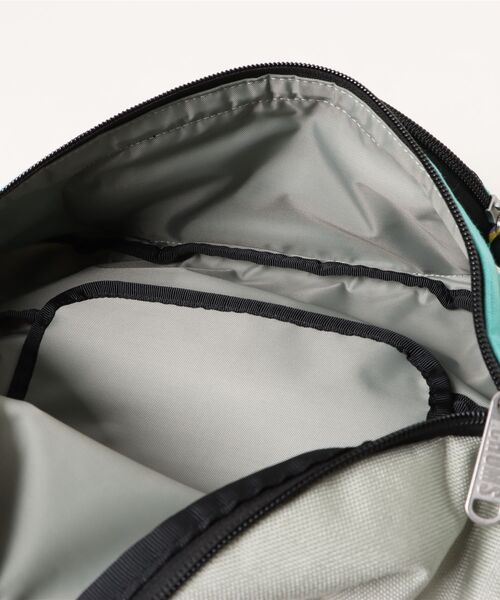 CHUMS(チャムス)の「【CHUMS/チャムス】 Fanny Pack Sweat Nylon(ボディバッグ/ウエストポーチ・レディース・その他1/その他5/その他2/その他4/その他3・FREE)」の7枚目の写真