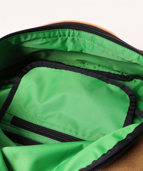 CHUMS(チャムス)の「【CHUMS/チャムス】 Fanny Pack Sweat Nylon(ボディバッグ/ウエストポーチ・レディース・その他1/その他5/その他2/その他4/その他3・FREE)」の10枚目の写真
