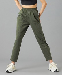 Chacott（チャコット）の「EasyCare+ テーパードパンツ（スウェットパンツ）」