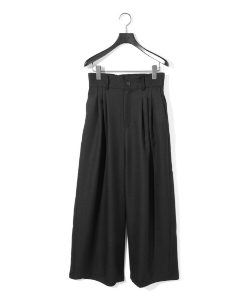MIDIUMISOLID(ミディウミソリッド)の「MIDIUMISOLID for Ladies タックスラックス(その他パンツ・レディース・チャコールグレー/ブラック・36/38)」の1枚目の写真