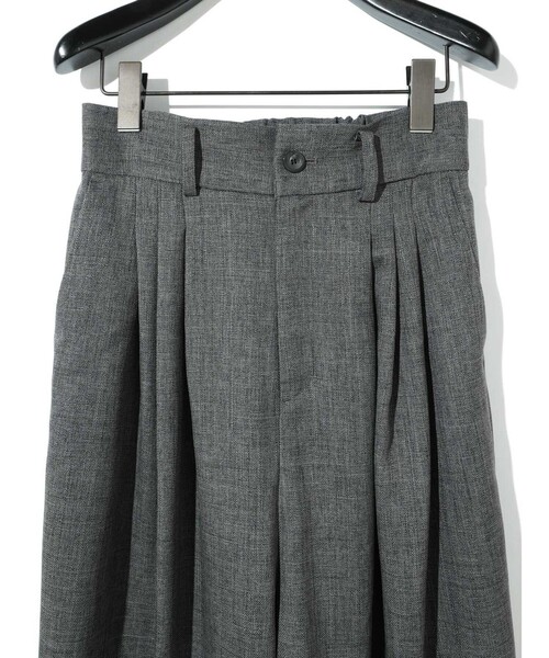 MIDIUMISOLID(ミディウミソリッド)の「MIDIUMISOLID for Ladies タックスラックス(その他パンツ・レディース・チャコールグレー/ブラック・36/38)」の14枚目の写真