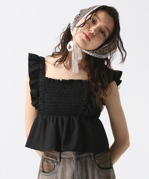 FOREVER 21（フォーエバー トゥエンティーワン）の「【2025SS】フリルコンパクトシャーリングブラウス（Tシャツ/カットソー・レディース・ブラック/ブルー/チェック/ホワイト・FREE）」の18枚目の写真