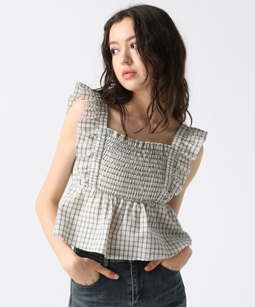 FOREVER 21（フォーエバー トゥエンティーワン）の「【2025SS】フリルコンパクトシャーリングブラウス（Tシャツ/カットソー・レディース・ブラック/ブルー/チェック/ホワイト・FREE）」の11枚目の写真