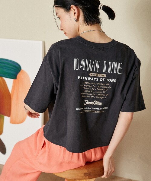 ダークグレー クロップドTシャツ グラフィック クロップドTシャツ ダークグレー - メルカリ