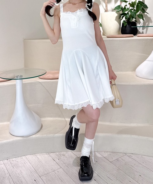 Mejoul(メジュール)の「ヘンリーネックレースキャミワンピース(ワンピース・レディース・ホワイト/ライトグレー/ブラック・M/S)」の20枚目の写真