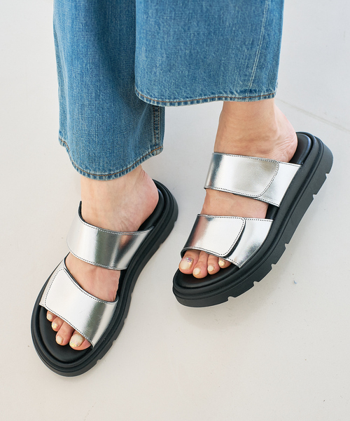 collex（コレックス）の「【bertuchi/ベルトゥーチ】ベルテッドサンダル（サンダル・レディース・ブラック/シルバー・37/38/36）」の4枚目の写真