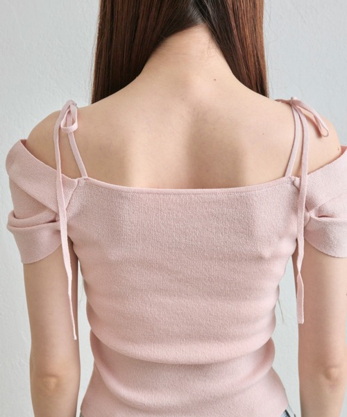 OLIVE des OLIVE(オリーブデオリーブ)の「肩リボンオフショルニット(Tシャツ/カットソー・レディース・ピンク/チャコールグレー/オフホワイト・FREE)」の18枚目の写真