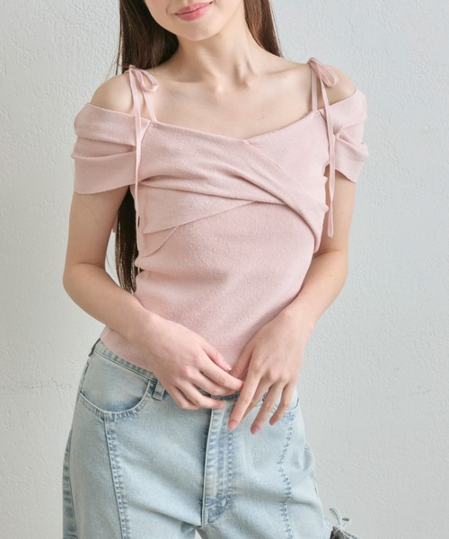 OLIVE des OLIVE(オリーブデオリーブ)の「肩リボンオフショルニット(Tシャツ/カットソー・レディース・ピンク/チャコールグレー/オフホワイト・FREE)」の16枚目の写真