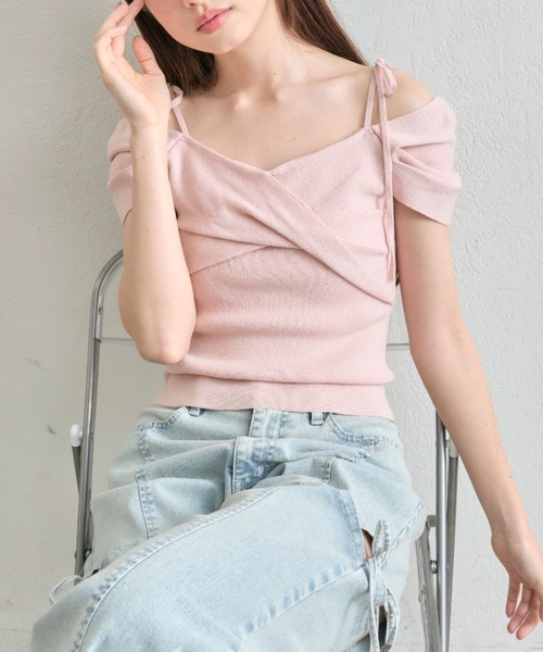 OLIVE des OLIVE(オリーブデオリーブ)の「肩リボンオフショルニット(Tシャツ/カットソー・レディース・ピンク/チャコールグレー/オフホワイト・FREE)」の13枚目の写真