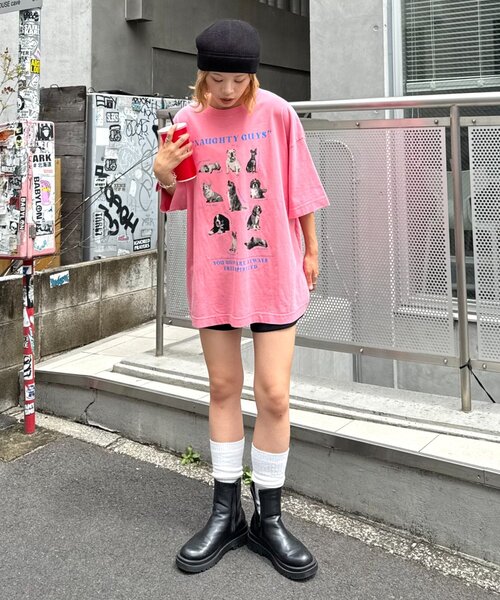 SOUNDSGOOOOD（サウンズグッド）の「【SOUNDS GOOOOD】パウダー加工プリント&刺繍TEE（Tシャツ/カットソー・レディース・チャコールグレー/ライトグレー/グリーン/ピンク/ブラック/パープル・ONE SIZE）」の12枚目の写真