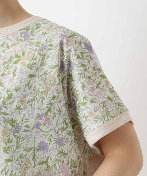 one'sterrace(ワンズテラス)の「花柄プリントコンビフレンチスリーブプルオーバー(Tシャツ/カットソー・レディース・ライトグレー系8/アイボリー系8/ネイビー系5・02)」の15枚目の写真