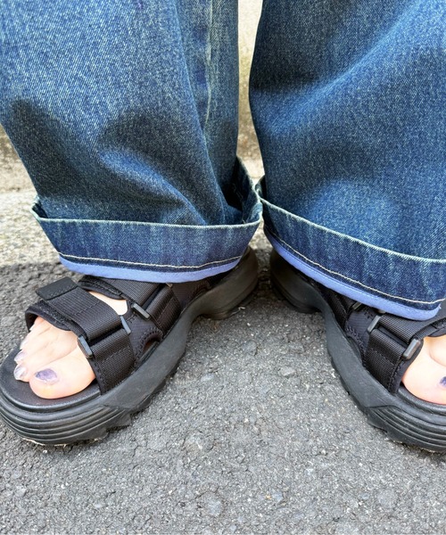 DOUBLE NAME(ダブルネーム)の「ウエスト調整カラーオーバーダイダメージデニムパンツ/ユニセックス(デニムパンツ・レディース・ブラック/インディゴブルー・FREE)」の10枚目の写真