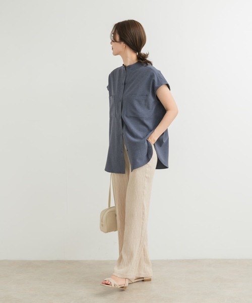 URBAN RESEARCH DOORS（アーバンリサーチドアーズ）の「『UR TECH DRYLUXE』フレンチスリーブシャツ（シャツ/ブラウス・レディース・ブラウン/ネイビー/ブルー・MEDIUM）」の11枚目の写真
