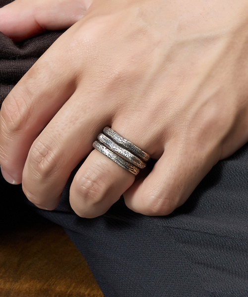 GILD(ギルド)の「GILD ギルド / Warp top & curved top atypical set ring シルバー925エイティピカルセットリング / G251-RI05(リング・メンズ・プラチナム/シルバー/ゴールド・21号/19号/17号/15号/13号/11号/9号/7号)」の2枚目の写真