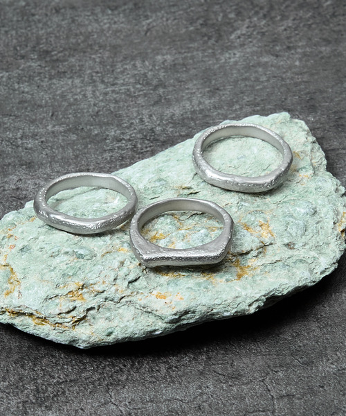 GILD(ギルド)の「GILD ギルド / Warp top & curved top atypical set ring シルバー925エイティピカルセットリング / G251-RI05(リング・メンズ・プラチナム/シルバー/ゴールド・21号/19号/17号/15号/13号/11号/9号/7号)」の3枚目の写真