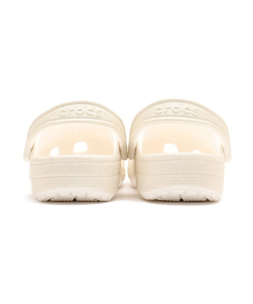 crocs(クロックス)の「crocs Classic Glitter Clog / クロックス クラッシク グリッター クロッグ(サンダル・レディース・ホワイト・23.0cm/24.0cm/25.0cm/22.0cm)」の5枚目の写真