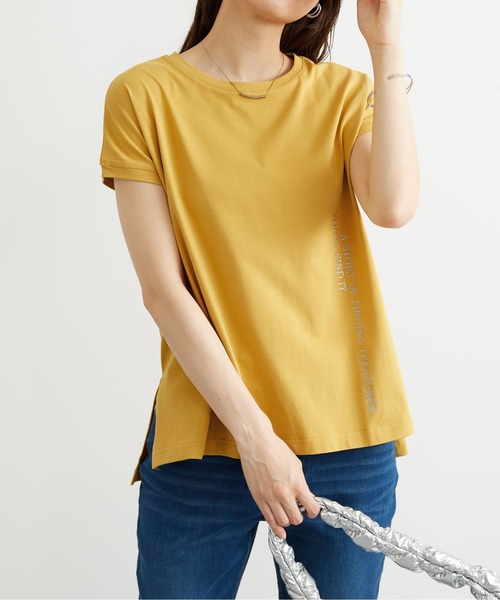 BELLUNA PLUS(ベルーナ)の「ラメプリント縦ロゴゆったりプルオーバー(Tシャツ/カットソー・レディース・ブラック/イエロー・MEDIUM/LARGE/X-LARGE)」の7枚目の写真