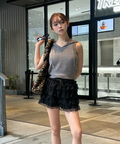 RAY CASSIN(レイカズン)の「スキッパーアメスリ胸刺繍フードニット(ニット/セーター・レディース・グレー/アイボリー/ブラック・FREE)」の19枚目の写真