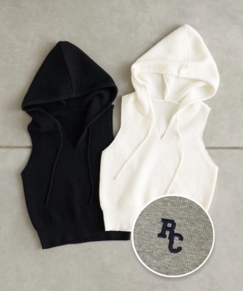 RAY CASSIN(レイカズン)の「スキッパーアメスリ胸刺繍フードニット(ニット/セーター・レディース・グレー/アイボリー/ブラック・FREE)」の5枚目の写真