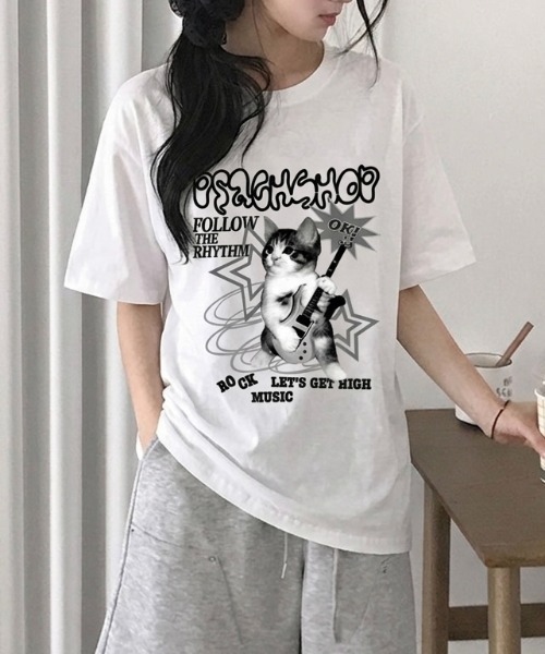 LADY LIKE(レディライク)の「キャットロックゆったり半袖Tシャツ(Tシャツ/カットソー・レディース・ワイン/ブラック/ホワイト/ピンク・M)」の15枚目の写真