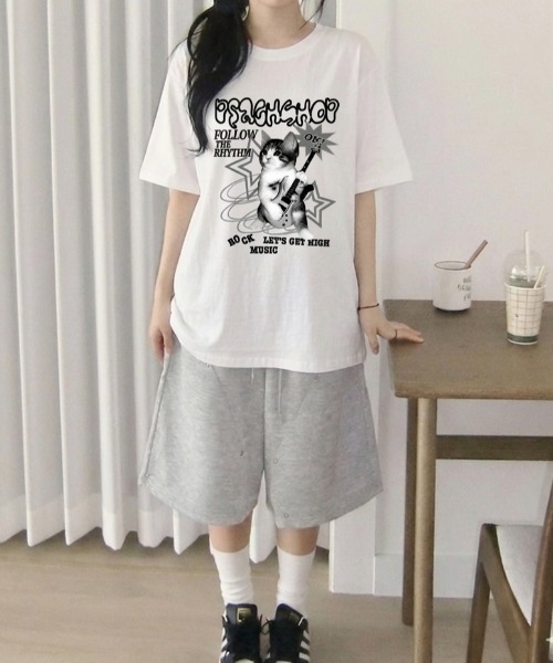 LADY LIKE(レディライク)の「キャットロックゆったり半袖Tシャツ(Tシャツ/カットソー・レディース・ワイン/ブラック/ホワイト/ピンク・M)」の13枚目の写真