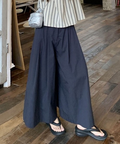 SPIGA（スピーガ）の「ﾀｯｸ入りﾜｲﾄﾞﾊﾟﾝﾂ（その他パンツ・レディース・ブラック・X-LARGE/LARGE/MEDIUM/SMALL）」の2枚目の写真