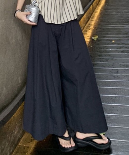 SPIGA（スピーガ）の「ﾀｯｸ入りﾜｲﾄﾞﾊﾟﾝﾂ（その他パンツ・レディース・ブラック・X-LARGE/LARGE/MEDIUM/SMALL）」の3枚目の写真