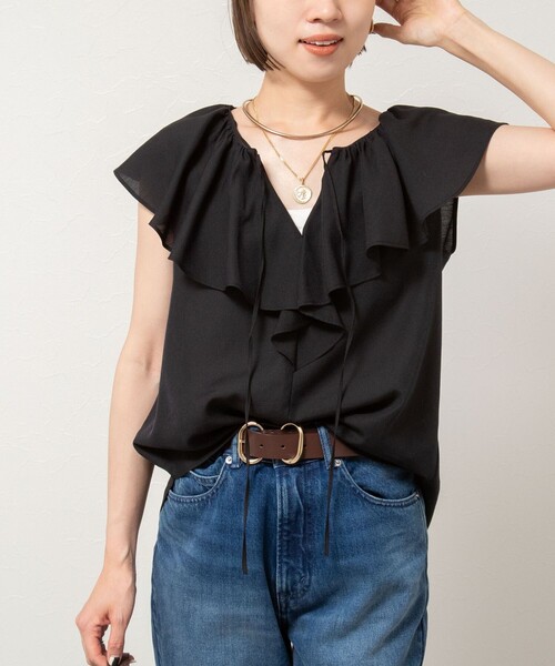 NOLLEY’S Sophi（ノーリーズソフィ）の「シアーラッフルノースリーブブラウス（シャツ/ブラウス・レディース・ブラック/オフホワイト/サックスブルー・38/36）」の2枚目の写真